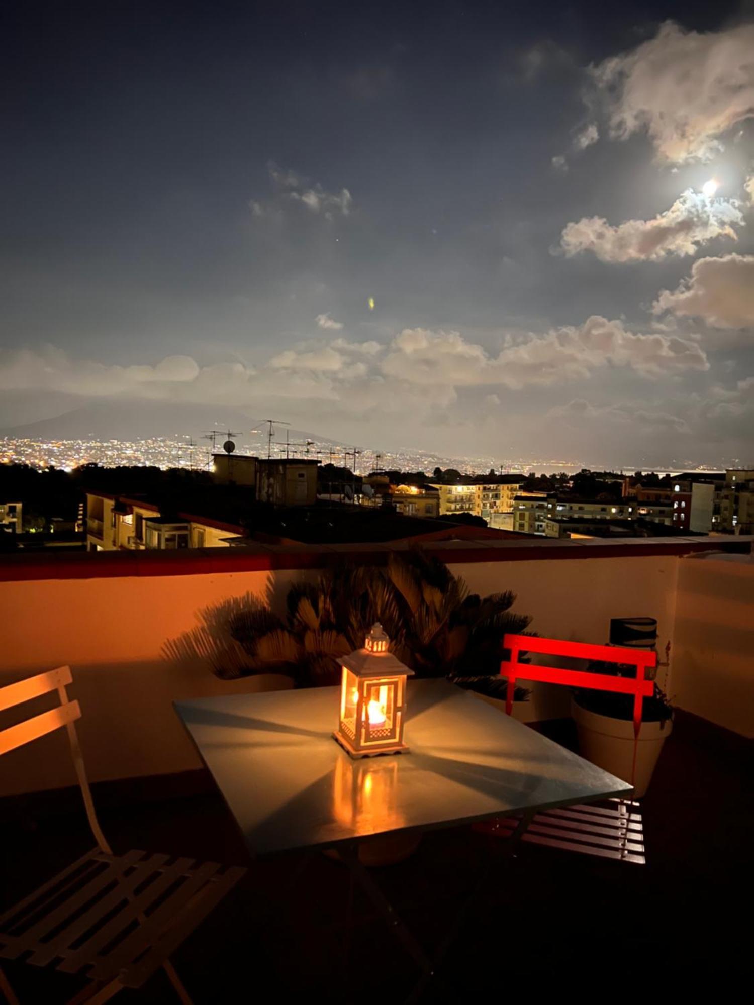 דירות נאפולי Terrazza Lieti מראה חיצוני תמונה